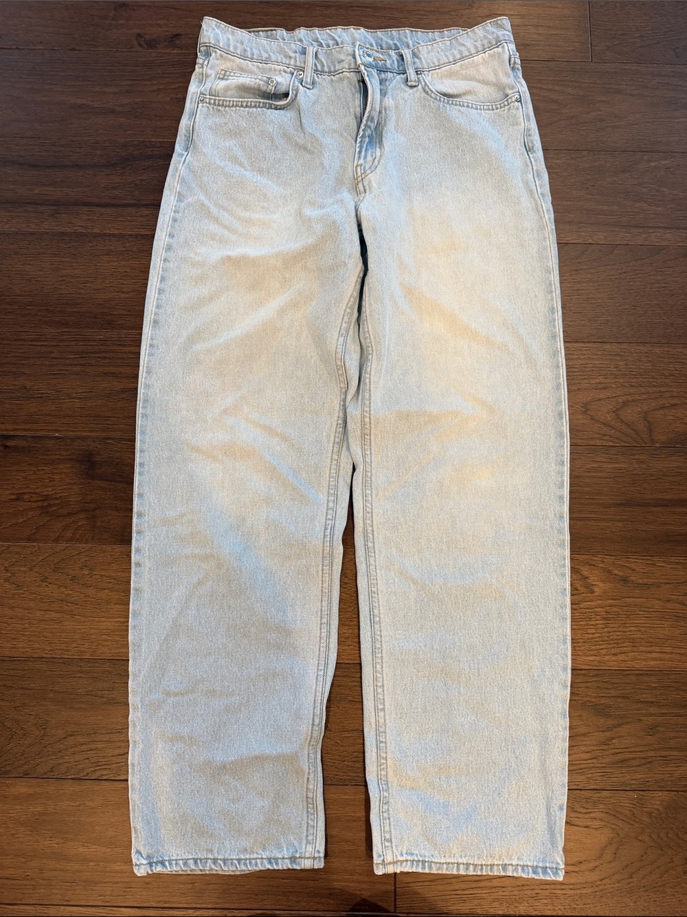 H&M & Denim Baggy Low Waist Jeans in Size 6 Light Denim - C76-003